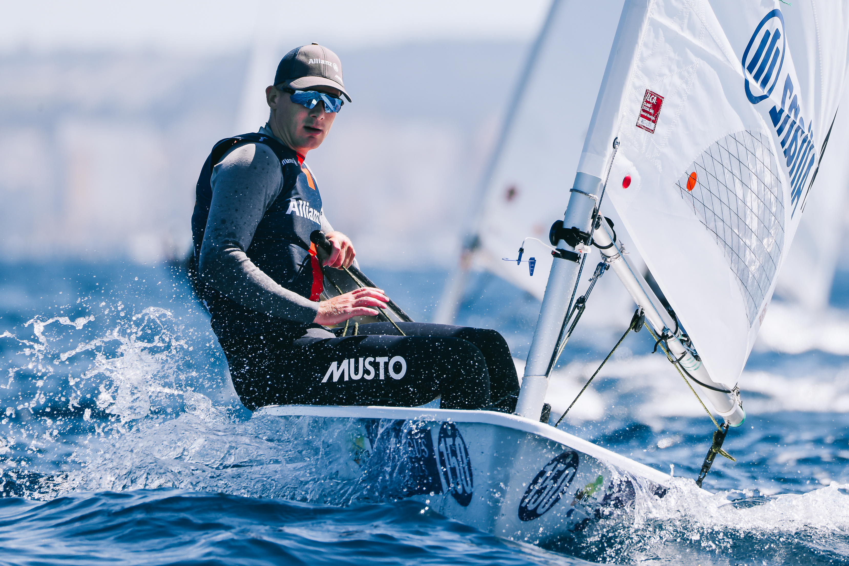 Stijn van der Valk in de ILCA7 - foto Sailing Energy